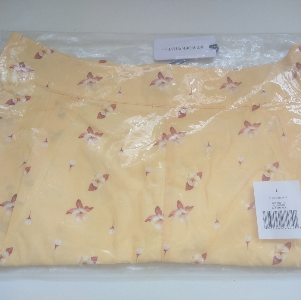 WeWoreWhat We Wore What Etoile Shorts High Waist Flowers Impala Yellow White L - Picture 9 of 16